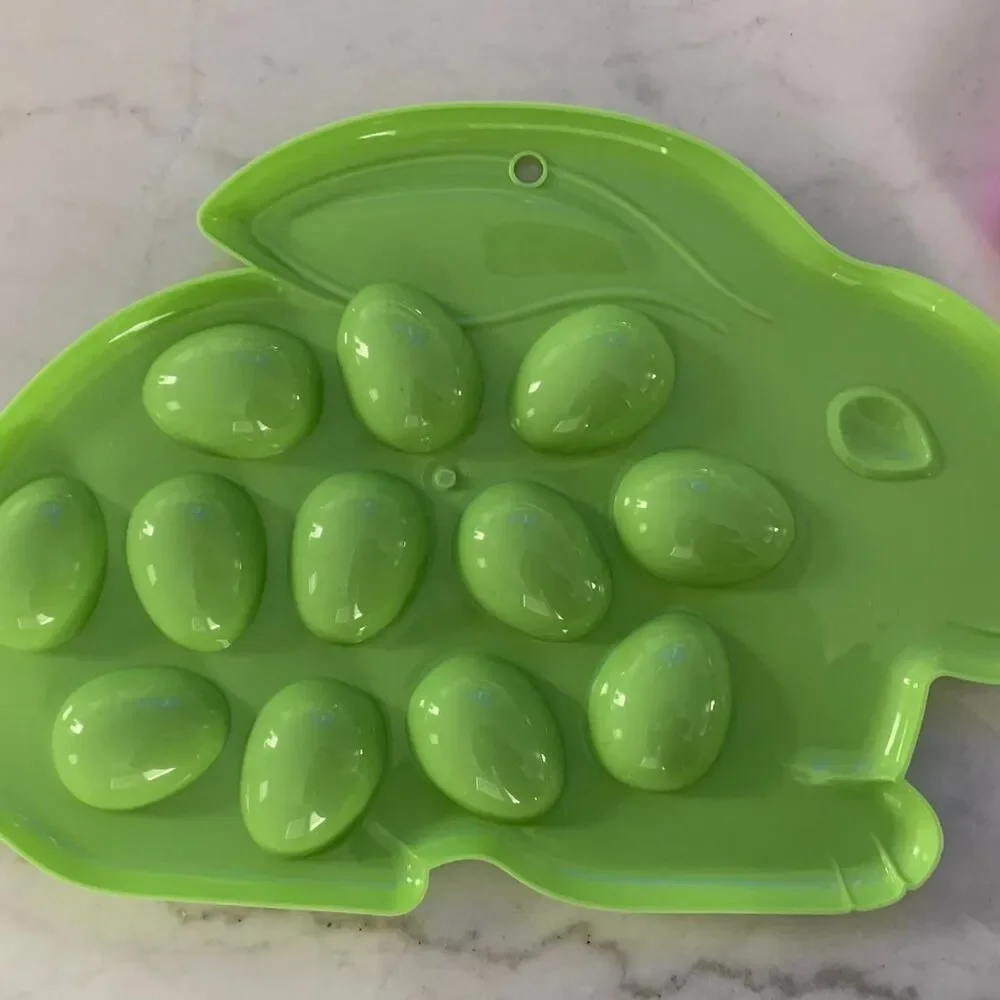 N/A bunny egg